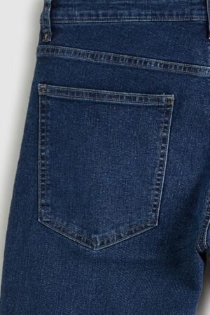بنطال جينز رجالي بقصة ضيقة 750 Slim Fit من إل سي وايكيكي