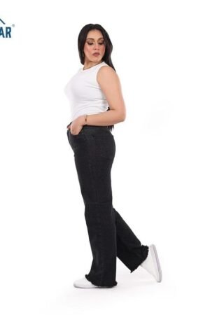 بنطال جينز نسائي بقصة عادية ومريحة (Regular Fit)