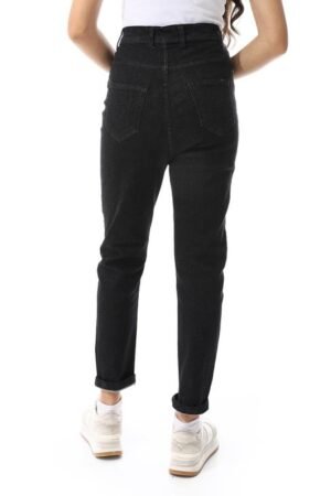 بنطال جينز نسائي كلاسيكي بخمسة جيوب وقصة ضيقة (Skinny Fit)